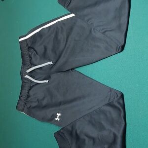 Black Under Armour Youth Large Cuffed Sweatpants
